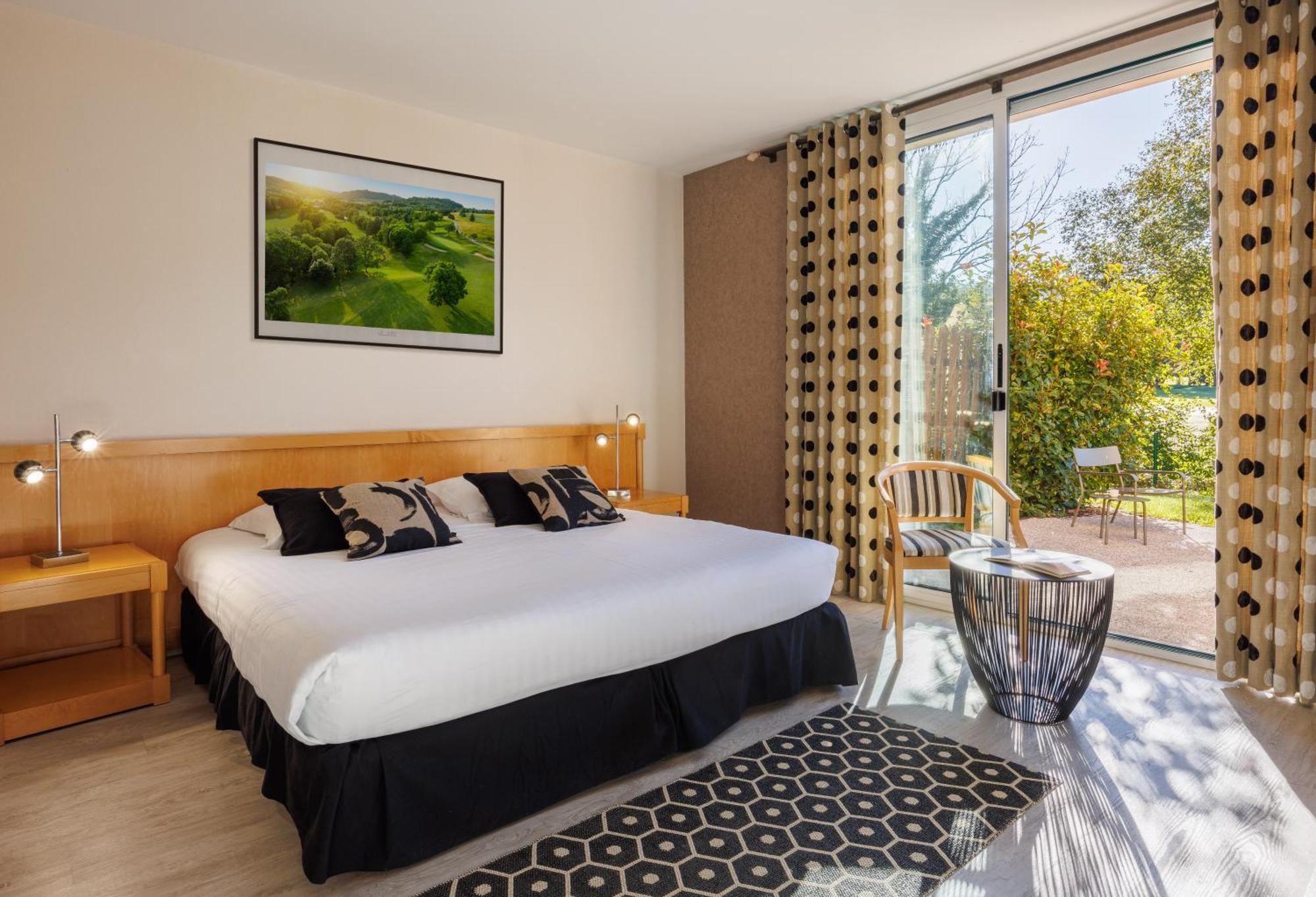 Logis Hotel Golf Le Domaine Du Val De Sorne Vernantois Eksteriør bilde