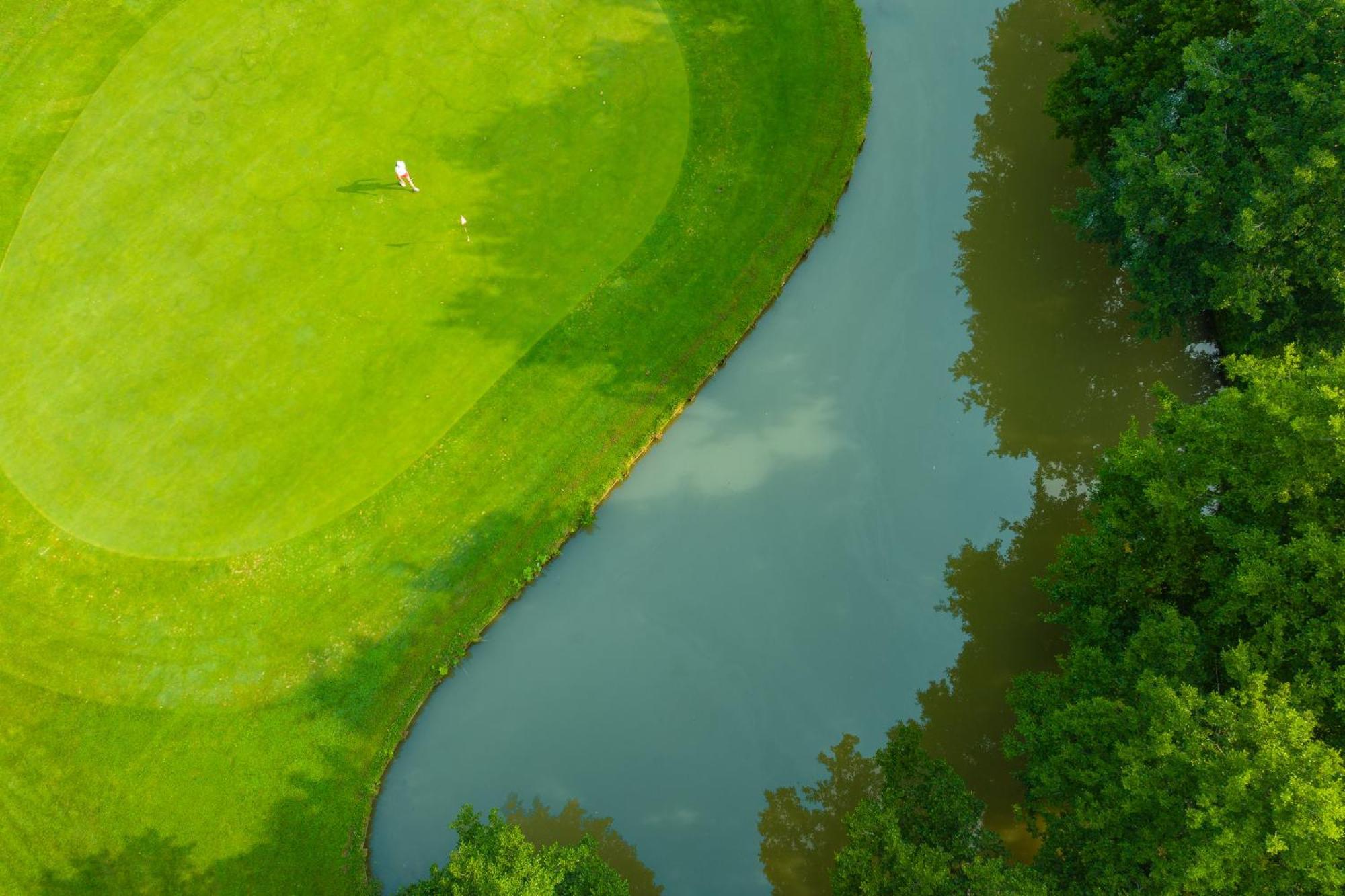 Logis Hotel Golf Le Domaine Du Val De Sorne Vernantois Eksteriør bilde