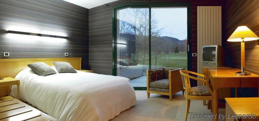 Logis Hotel Golf Le Domaine Du Val De Sorne Vernantois Eksteriør bilde