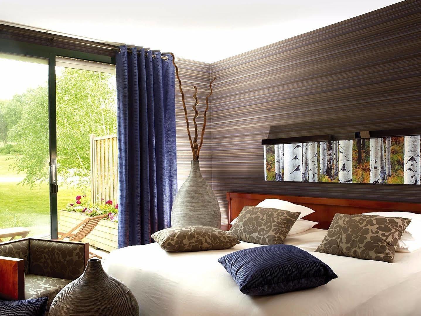 Logis Hotel Golf Le Domaine Du Val De Sorne Vernantois Eksteriør bilde