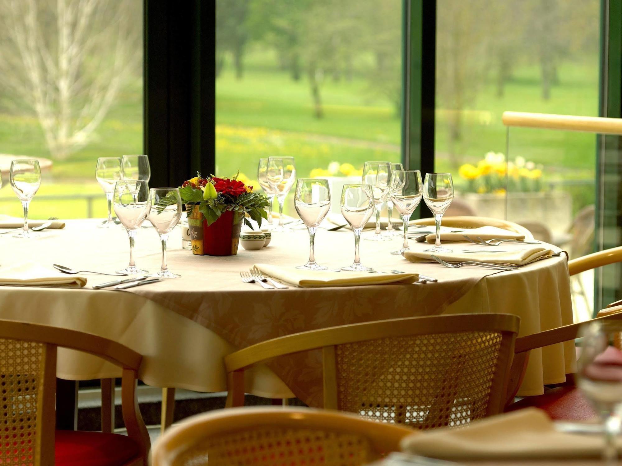Logis Hotel Golf Le Domaine Du Val De Sorne Vernantois Eksteriør bilde